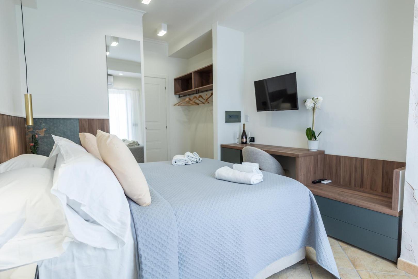 San Giusto Rooms Giardini Naxos Bagian luar foto