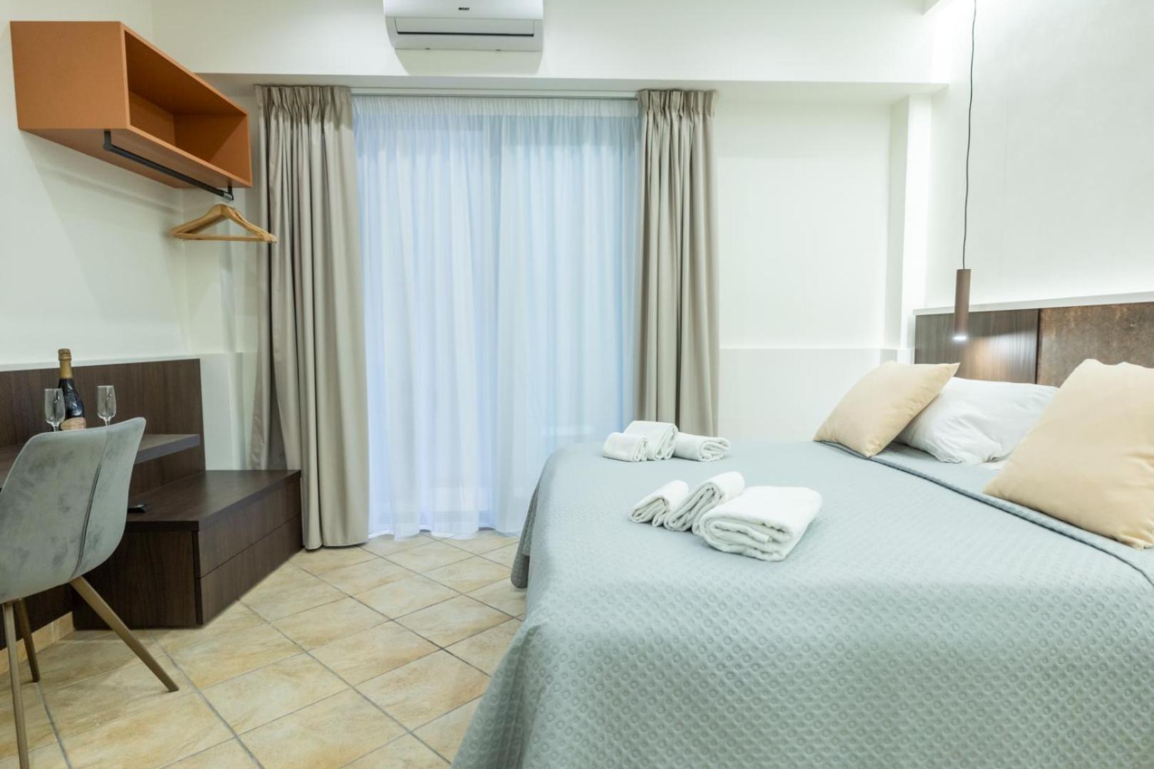San Giusto Rooms Giardini Naxos Bagian luar foto