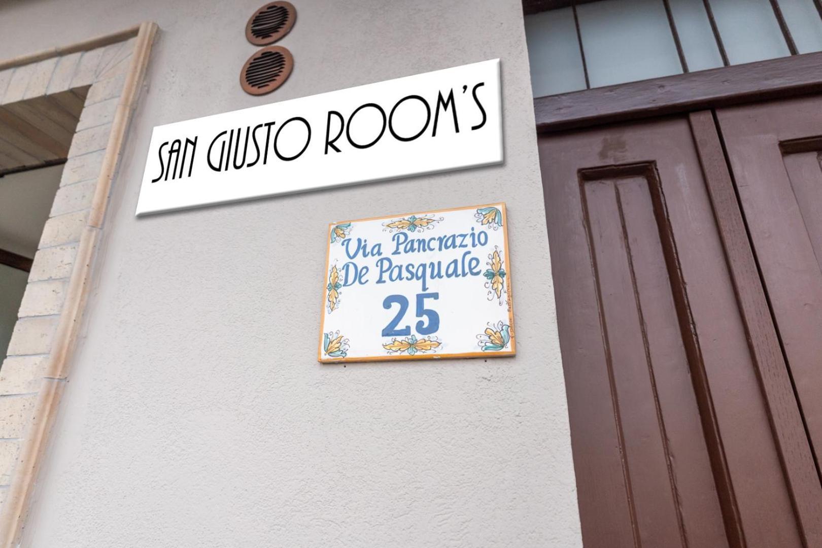 San Giusto Rooms Giardini Naxos Bagian luar foto